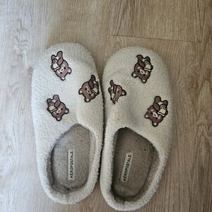 Aeropostale Cream Bear Slippers